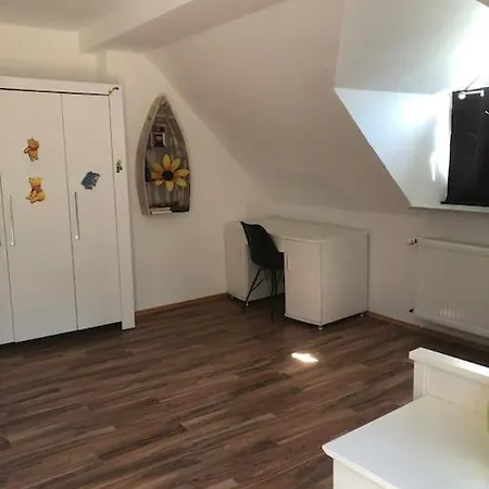 Apartamento Seeblick Eins Im Waldschloesschen Wendisch Rietz